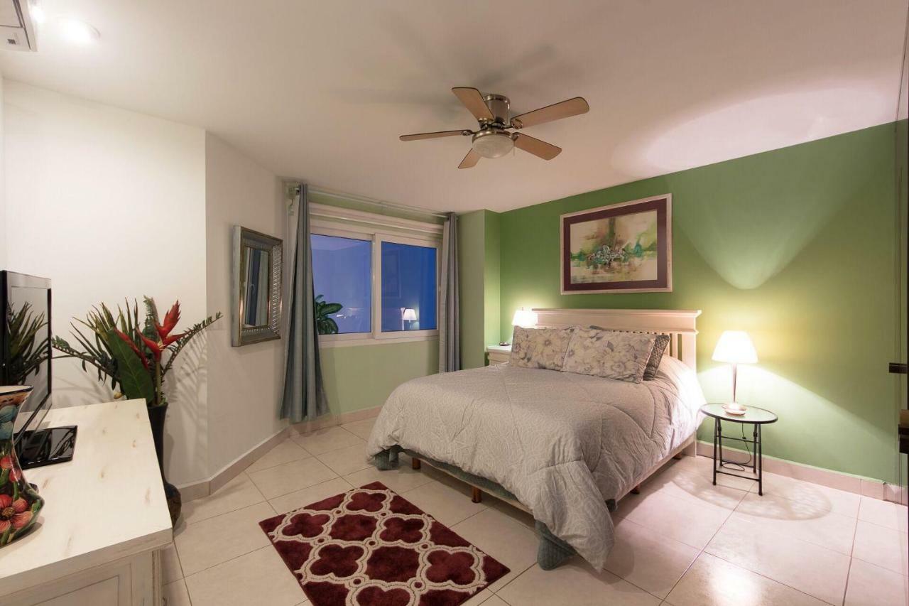 Breathtaking Villa Magna Beachfront Condo, 3 Bedrooms Sleeps 6 นวยโวบาญาร์ตา ภายนอก รูปภาพ